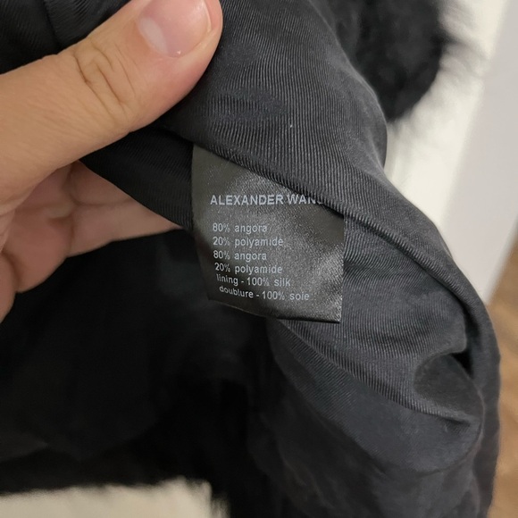 Alexander Wang fur cape jacket size medium/large angora - Picture 4 of 5